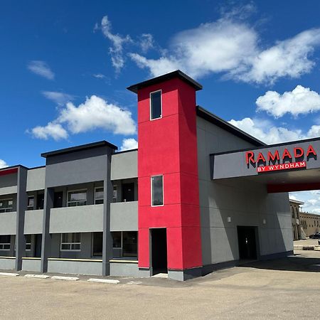 Ramada By Wyndham Медисин-Гат Екстер'єр фото