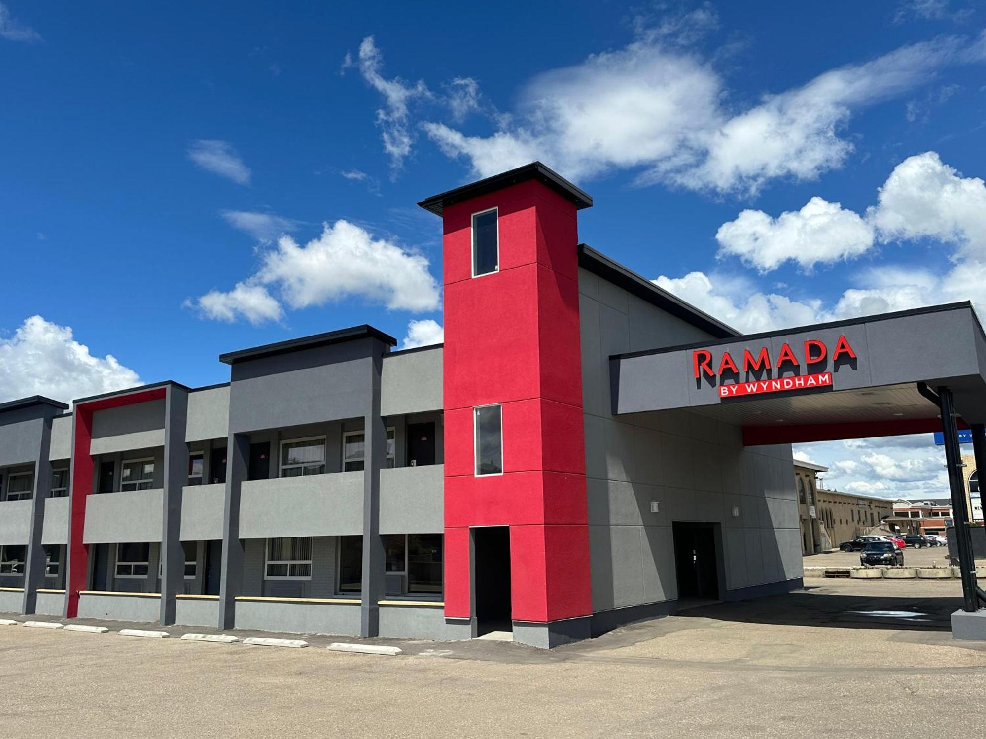 Ramada By Wyndham Медисин-Гат Екстер'єр фото
